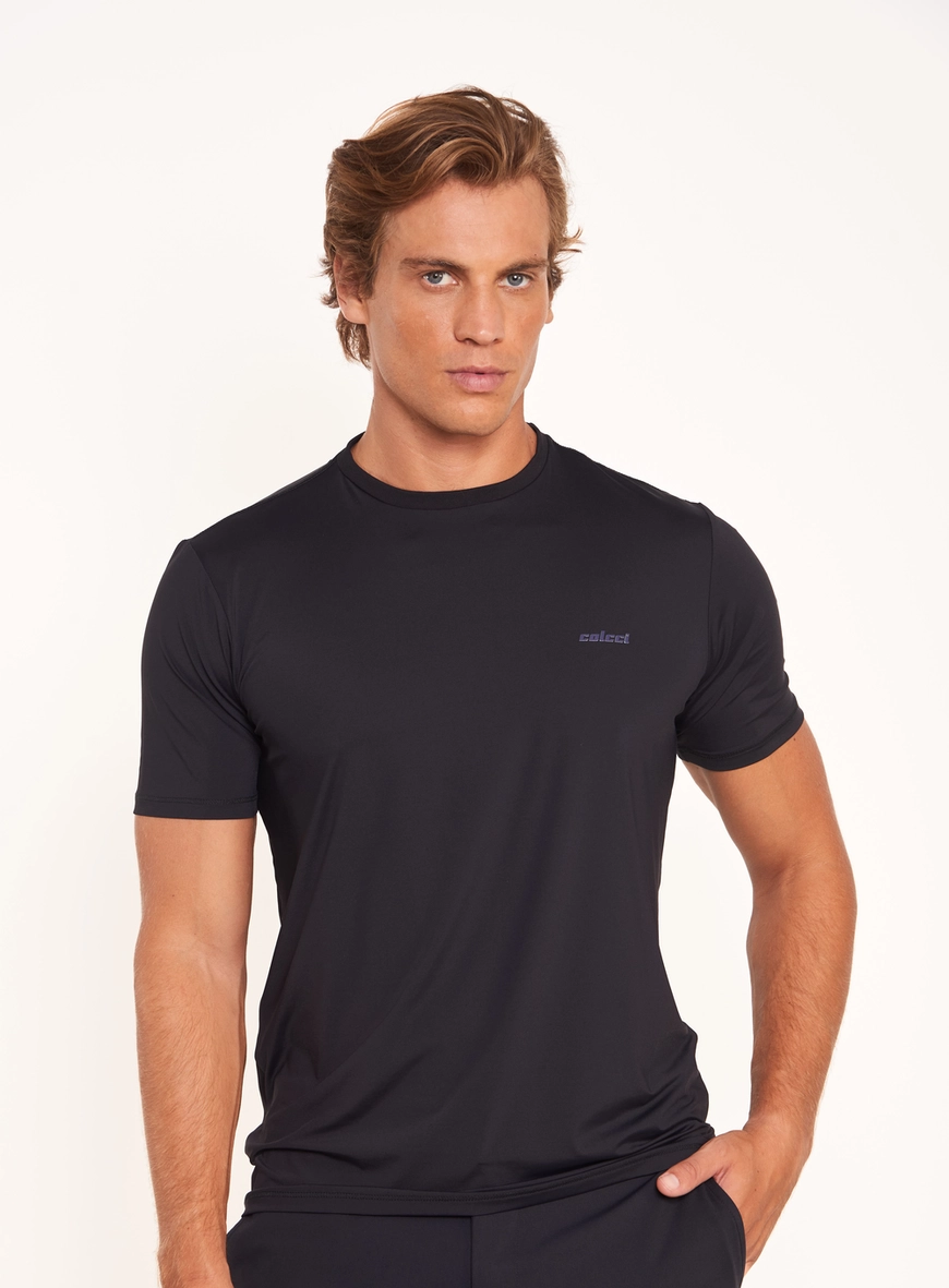 Camiseta Masculina Básica Com Logo