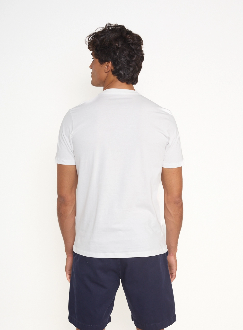 Camiseta Masculina Com Estampa Frontal Off Shell