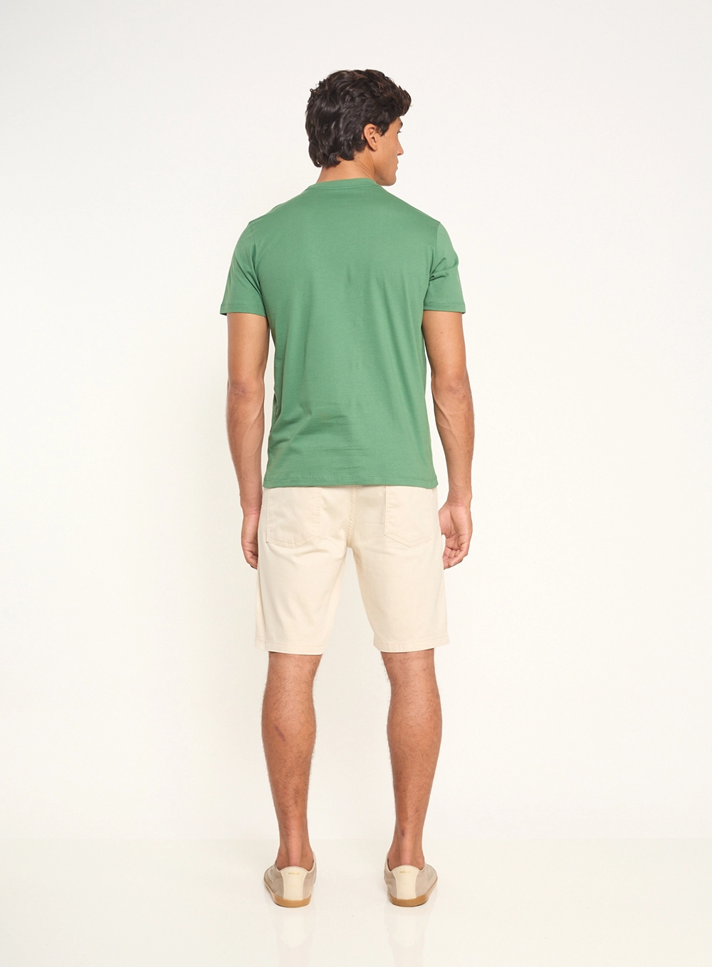 Camiseta Masculina Com Estampa E Gola Redonda Verde