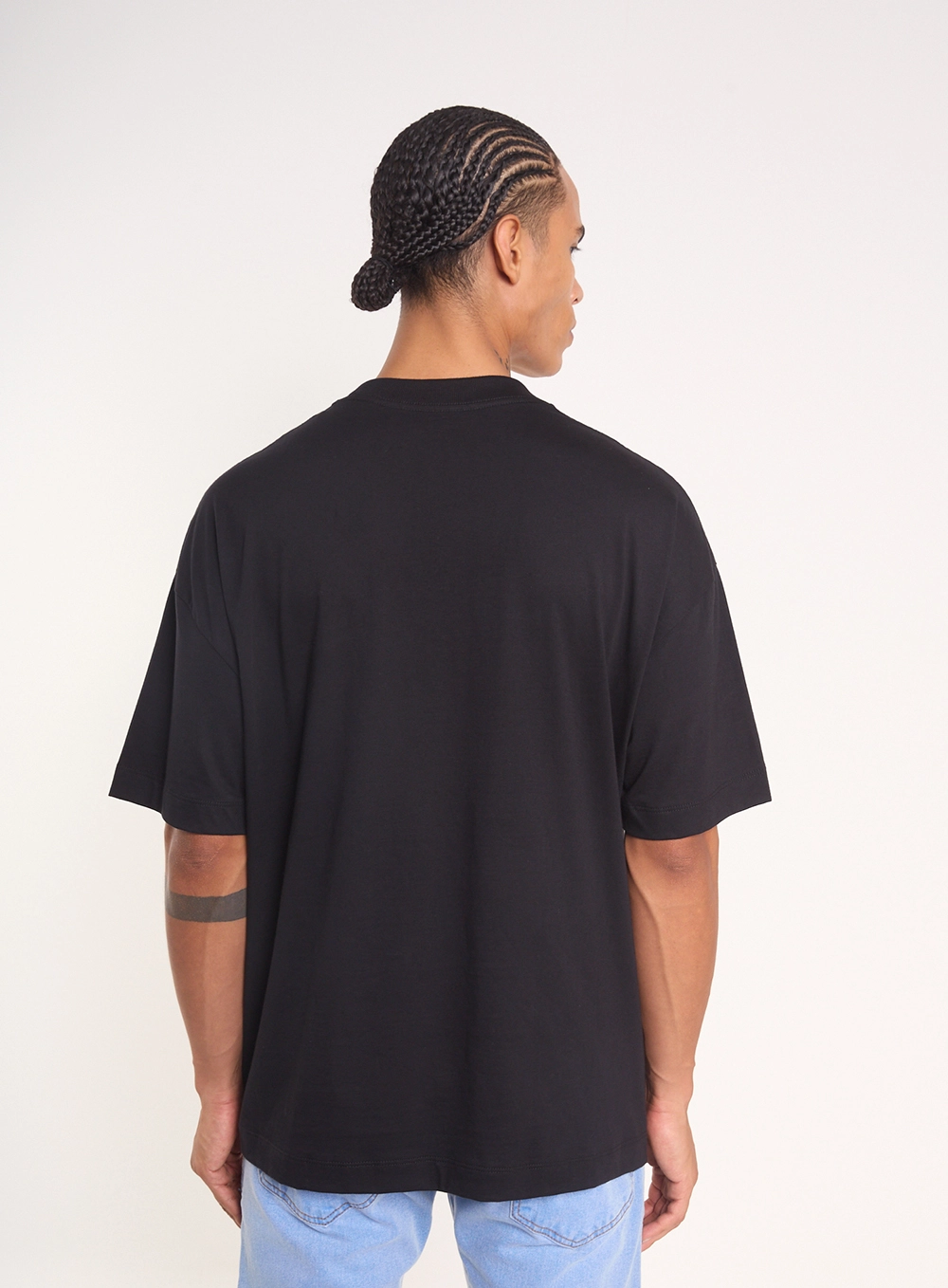 Camiseta Oversized Com Escrita Localizada Preto