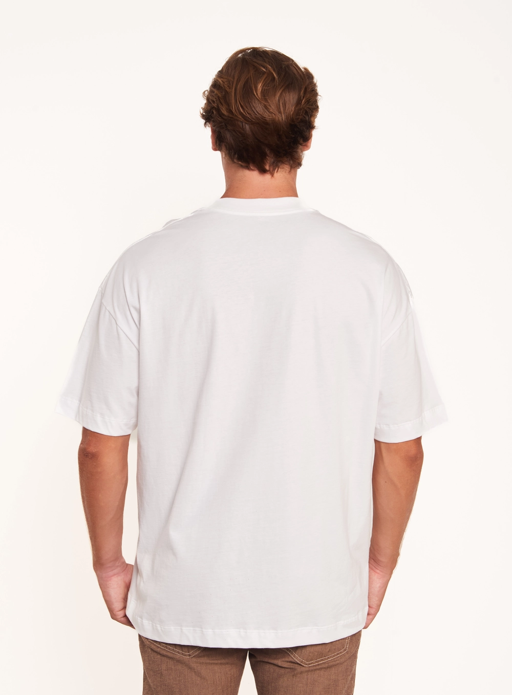 Camiseta Masculina Oversized Com Estampa Central Off Shell