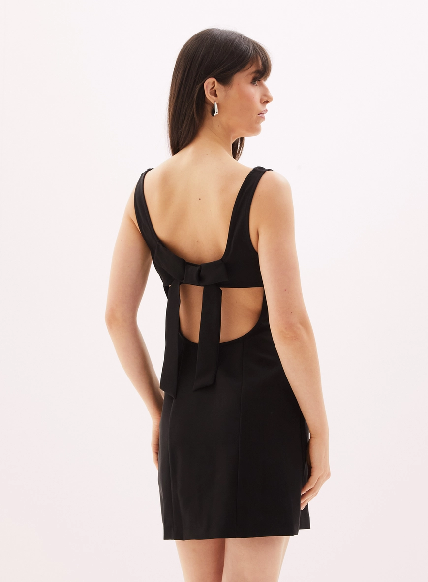 Vestido Feminino Curto Com Amarração Preto 4
