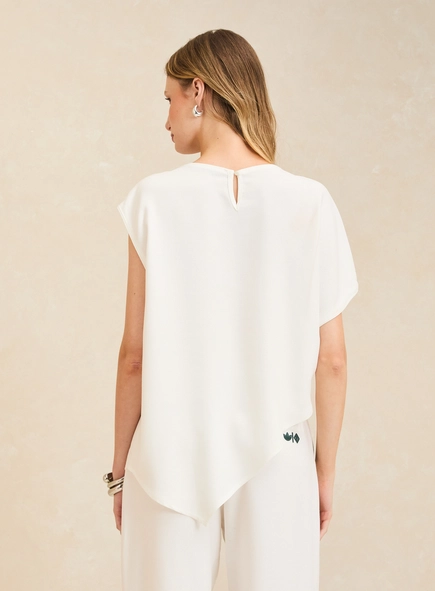 Blusa Feminina Assimétrica - Forum | Adidas