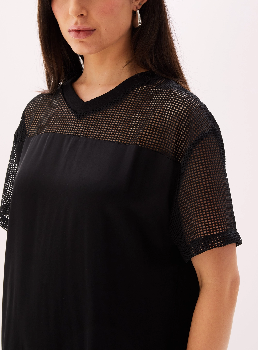 Vestido Feminino Curto Com Recortes Preto 4
