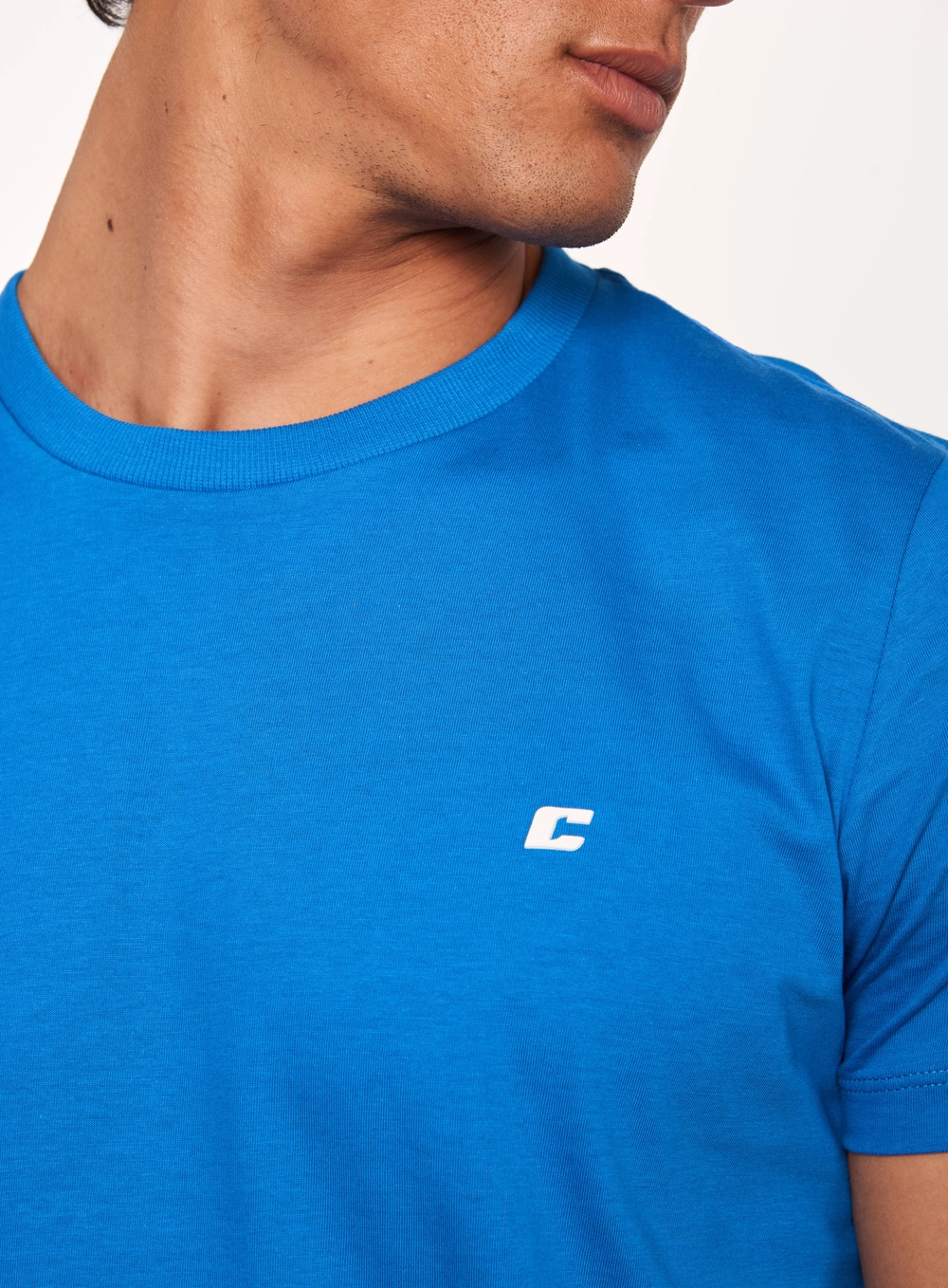Camiseta Com Logo Bordado Azul