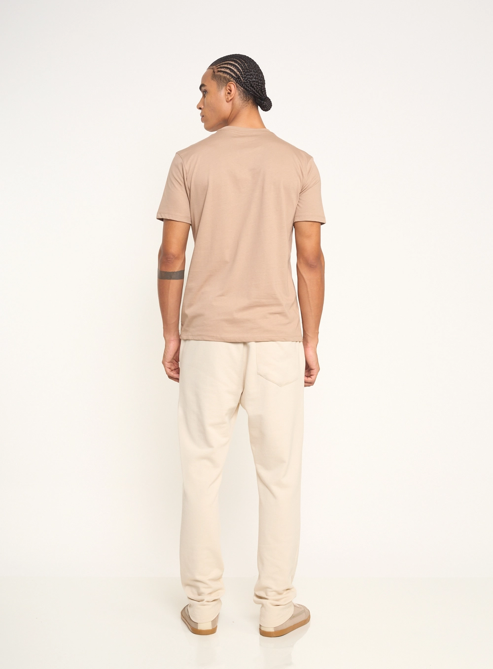 Camiseta Masculina Básica Com Gola Redonda Bege