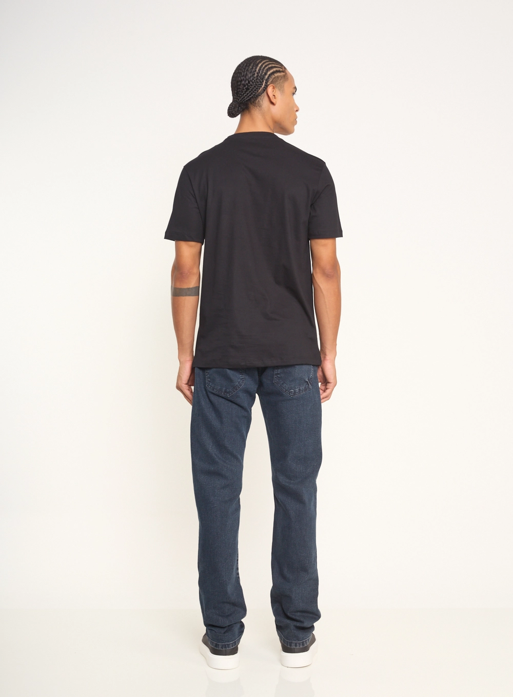 Camiseta Masculina Com Patch Localizado Preto