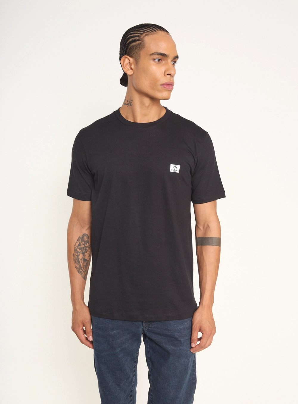 Camiseta Masculina Com Patch Localizado Preto