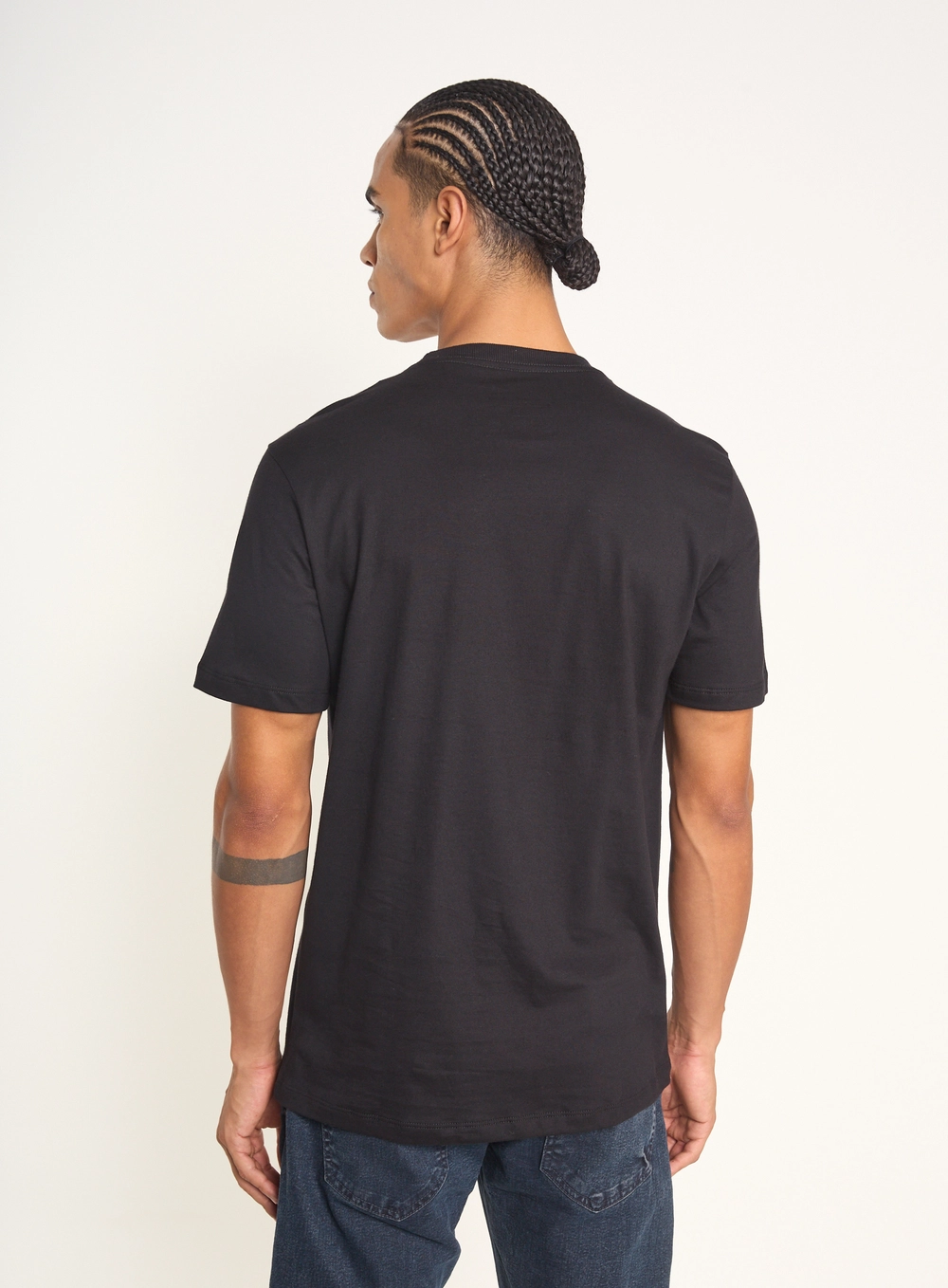 Camiseta Masculina Com Patch Localizado Preto