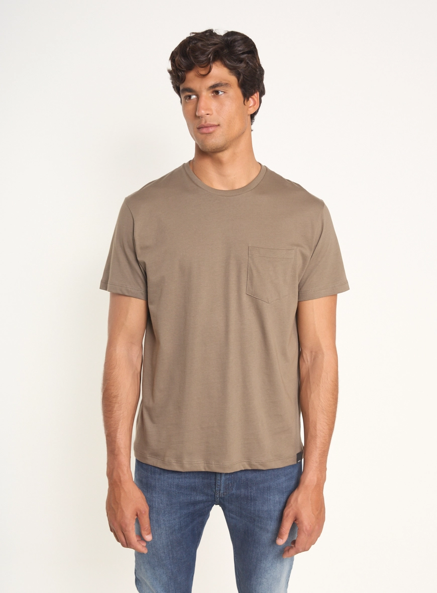 Camiseta Masculina Com Bolso