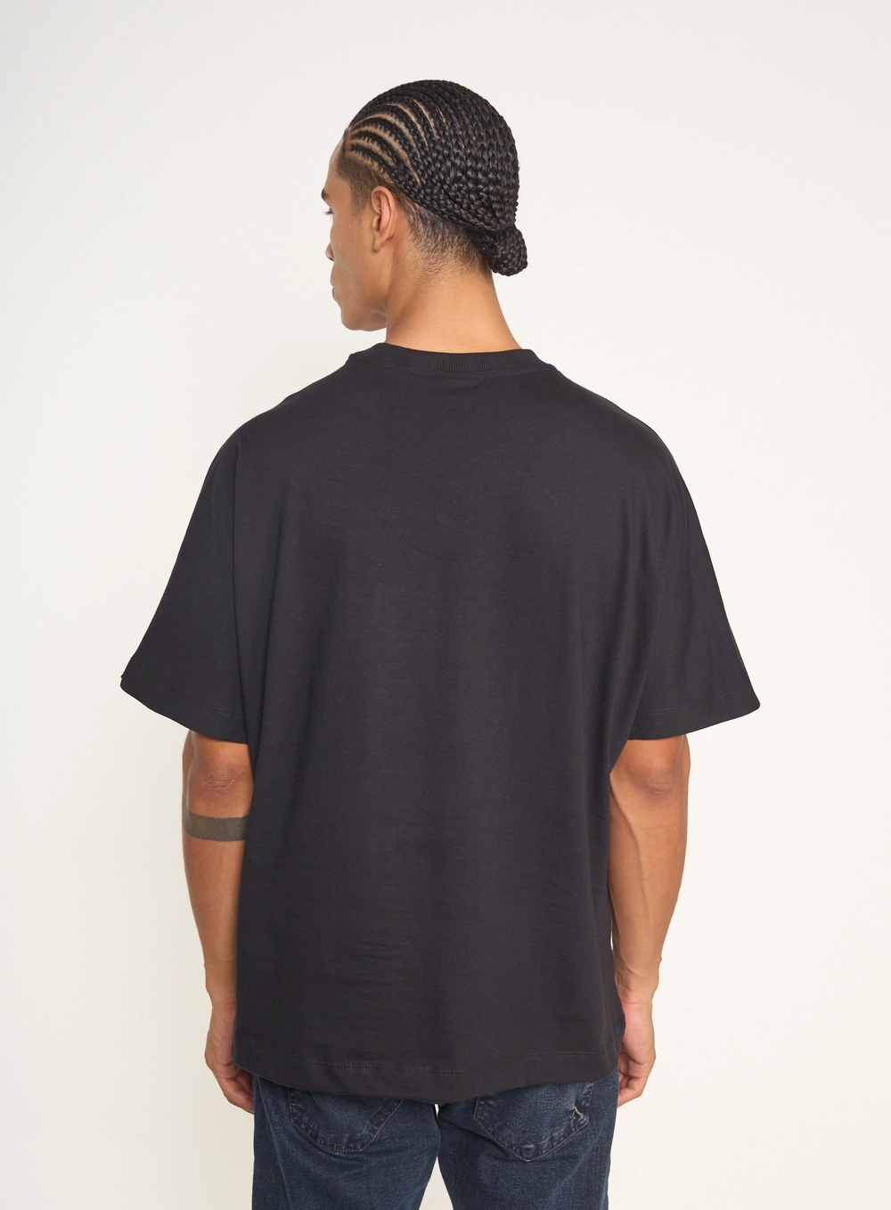Camiseta Oversized Com Logo Central Bordado Preto