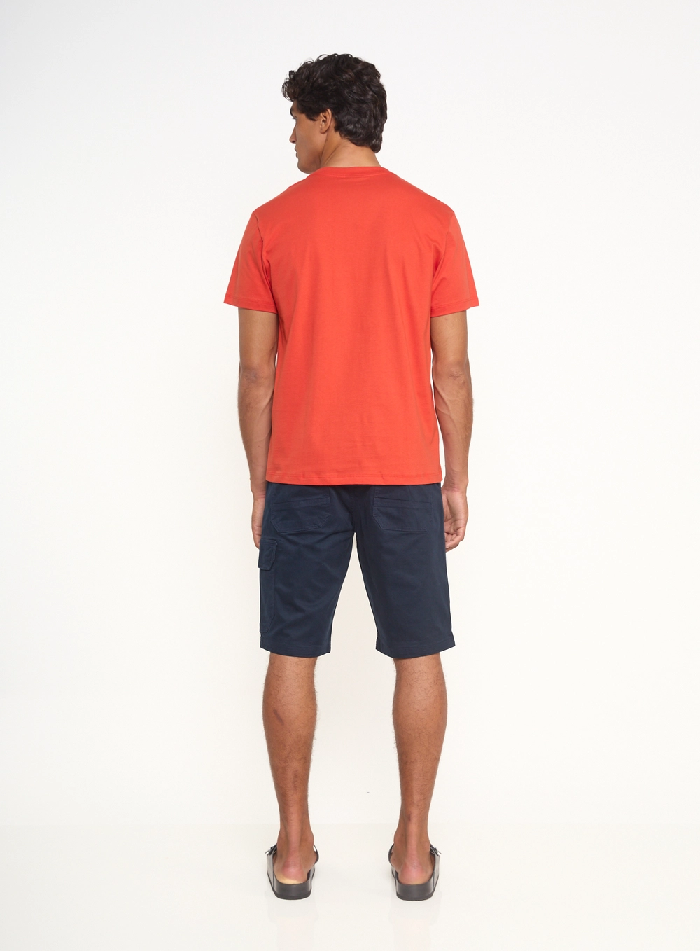 Camiseta Masculina Com Logo Bordado Vermelho