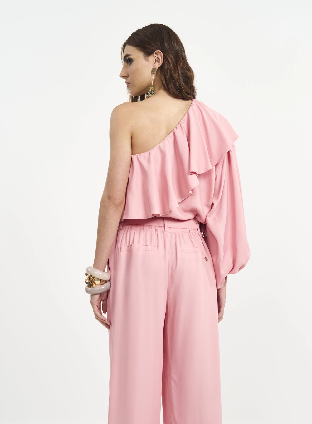Blusa Um Ombro Só Com Babados E Manga Longa Rosa