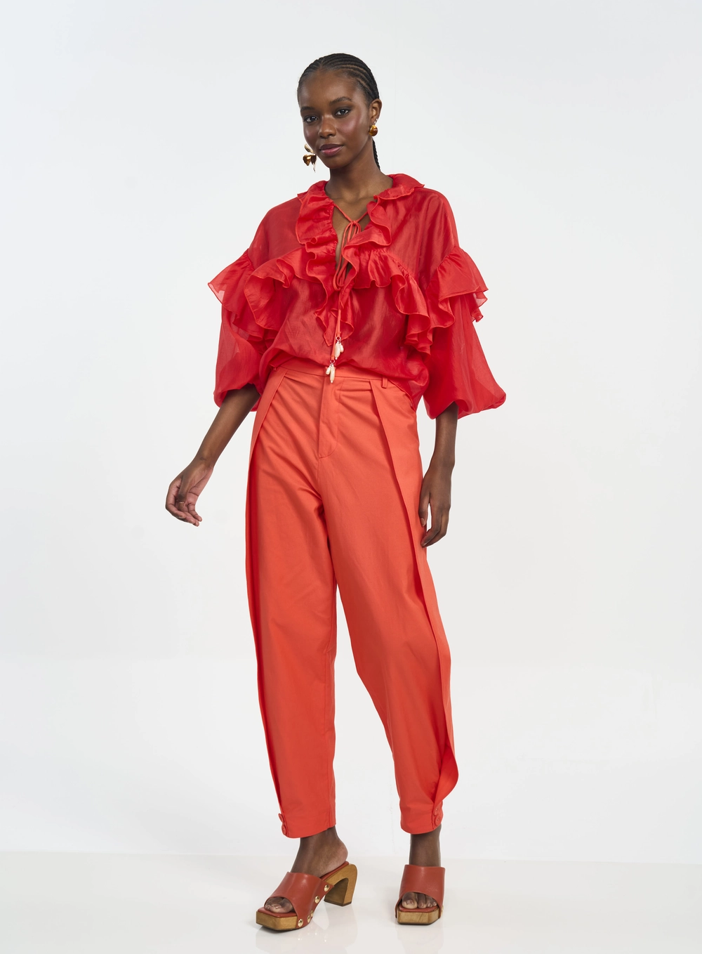 Blusa Feminina Com Babados E Amarração Laranja