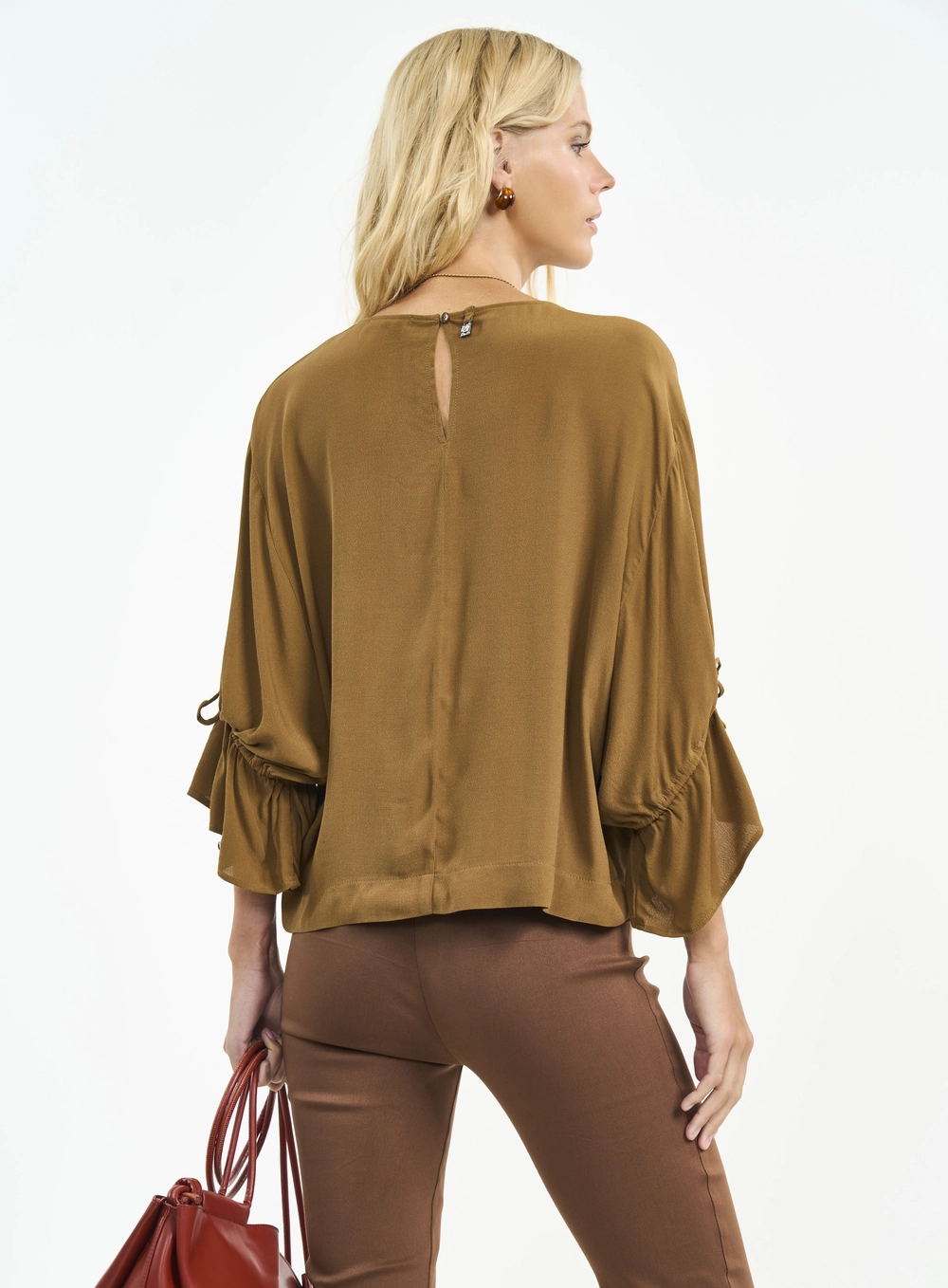 Blusa Com Babados E Amarração Marrom