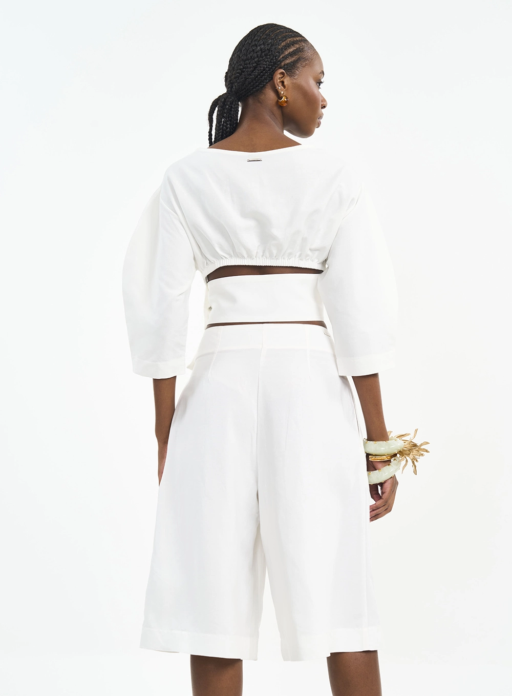 Blusa Comfort Com Decote Canoa Off Shell