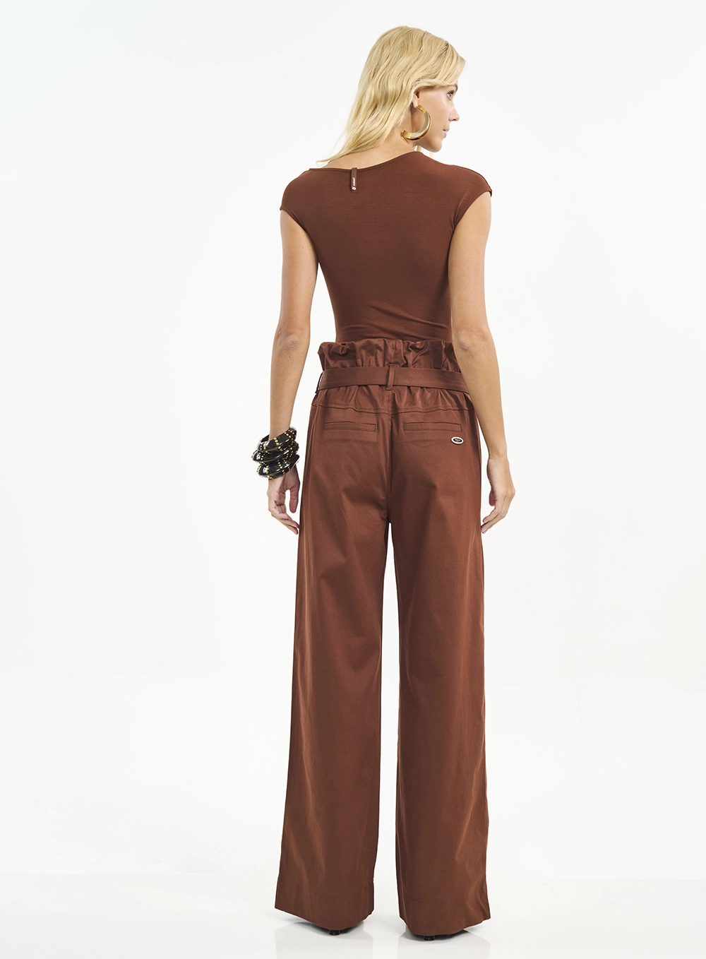 Blusa Slim Manga Curta Com Drapeado Marrom