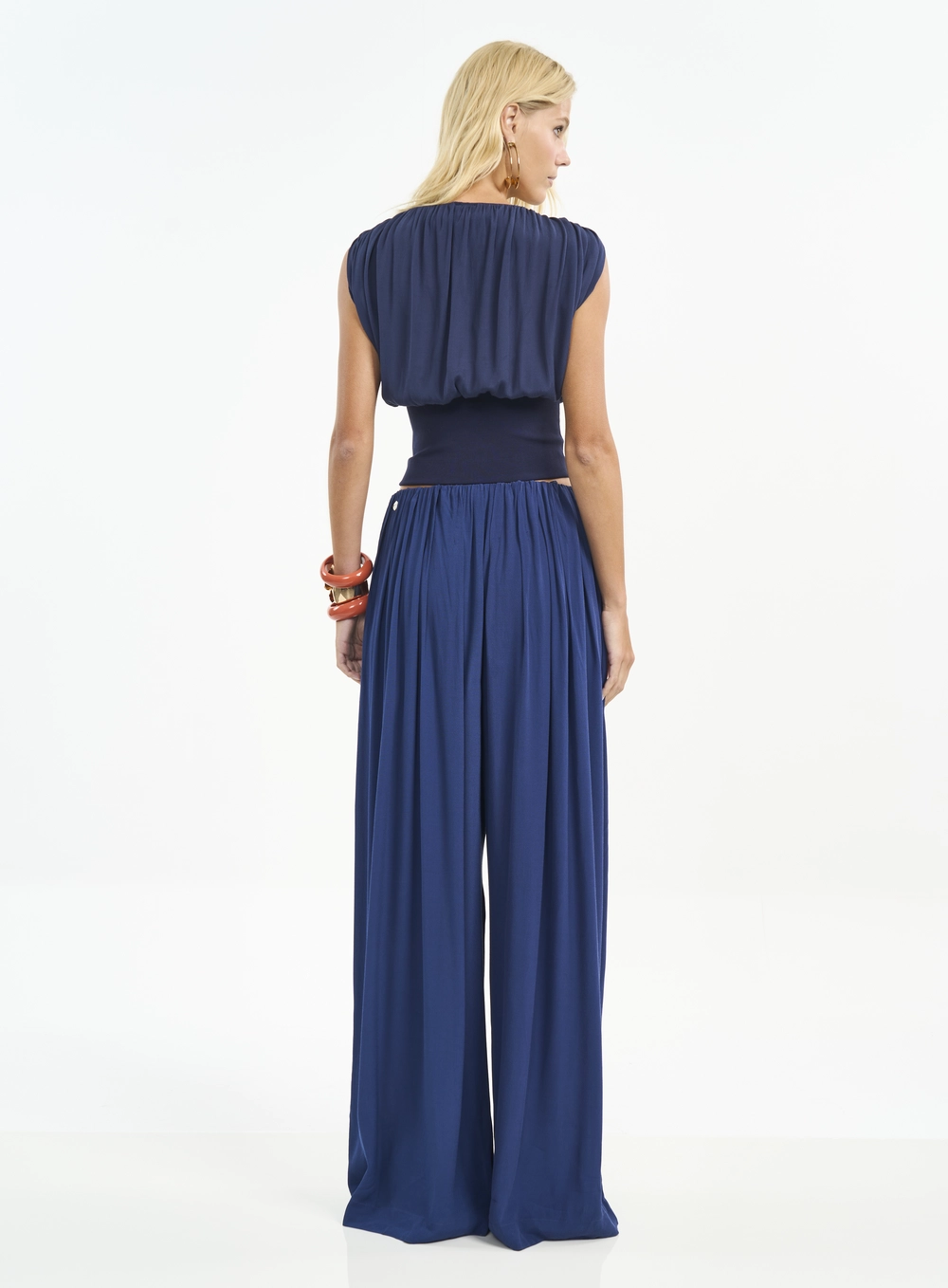 Blusa Ampla Com Franzidos E Recorte Em Malha Azul