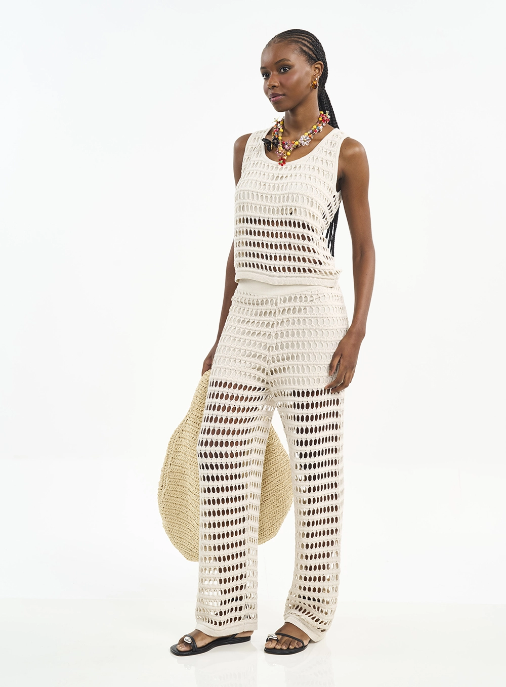 Blusa Sem Mangas Com Textura Vazada Bege