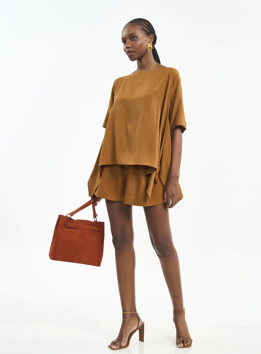 Camiseta Oversized Com Barra Assimétrica