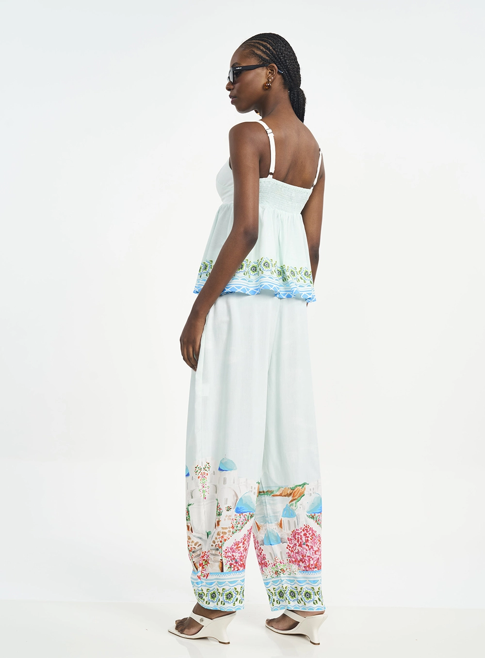Blusa Slim Evasê Estampada De Alças Finas Estampados