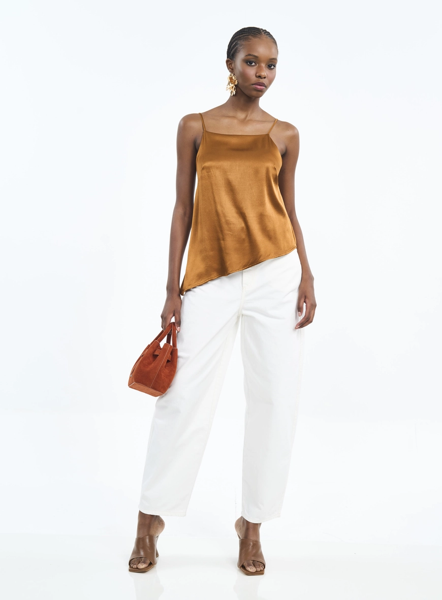 Blusa Com Alças Finas E Assimetria
