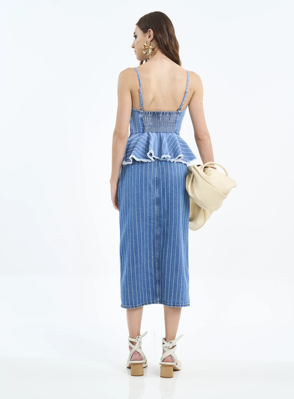 Blusa Peplum Jeans Com Risca De Giz E Desfiados Estampados