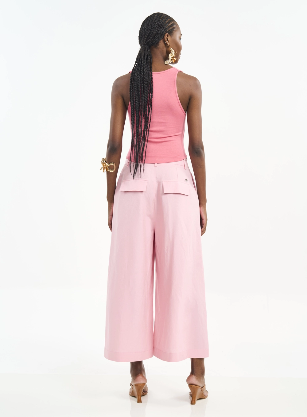 Blusa Com Decote Reto E Recortes Rosa