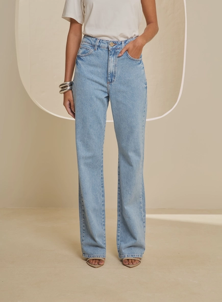 Calça Jeans Reta Cintura Alta Lavagem Clara- Bella