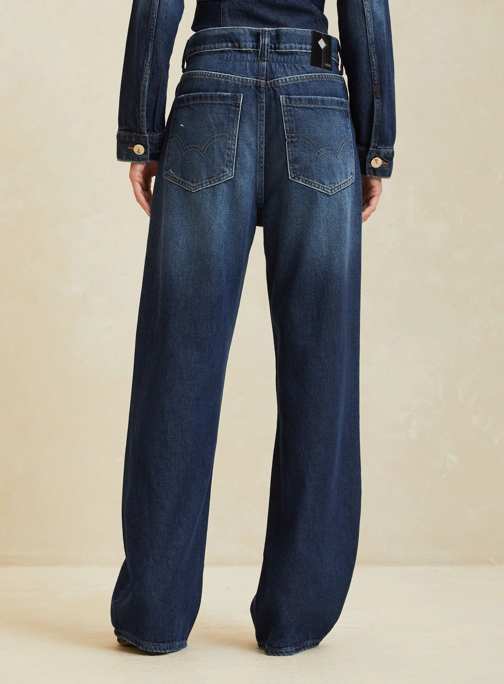 Calça Jeans Low Curve Ampla Cintura Alta Feminina Índigo 2