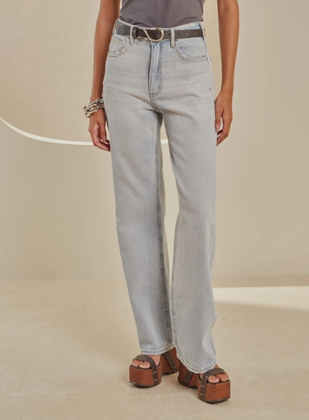 Calça Jeans Reta Ampla Feminina Delavê - Bella
