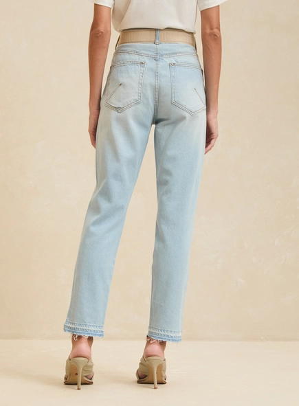 Calça Jeans Reta Feminina Com Cinto - Lola