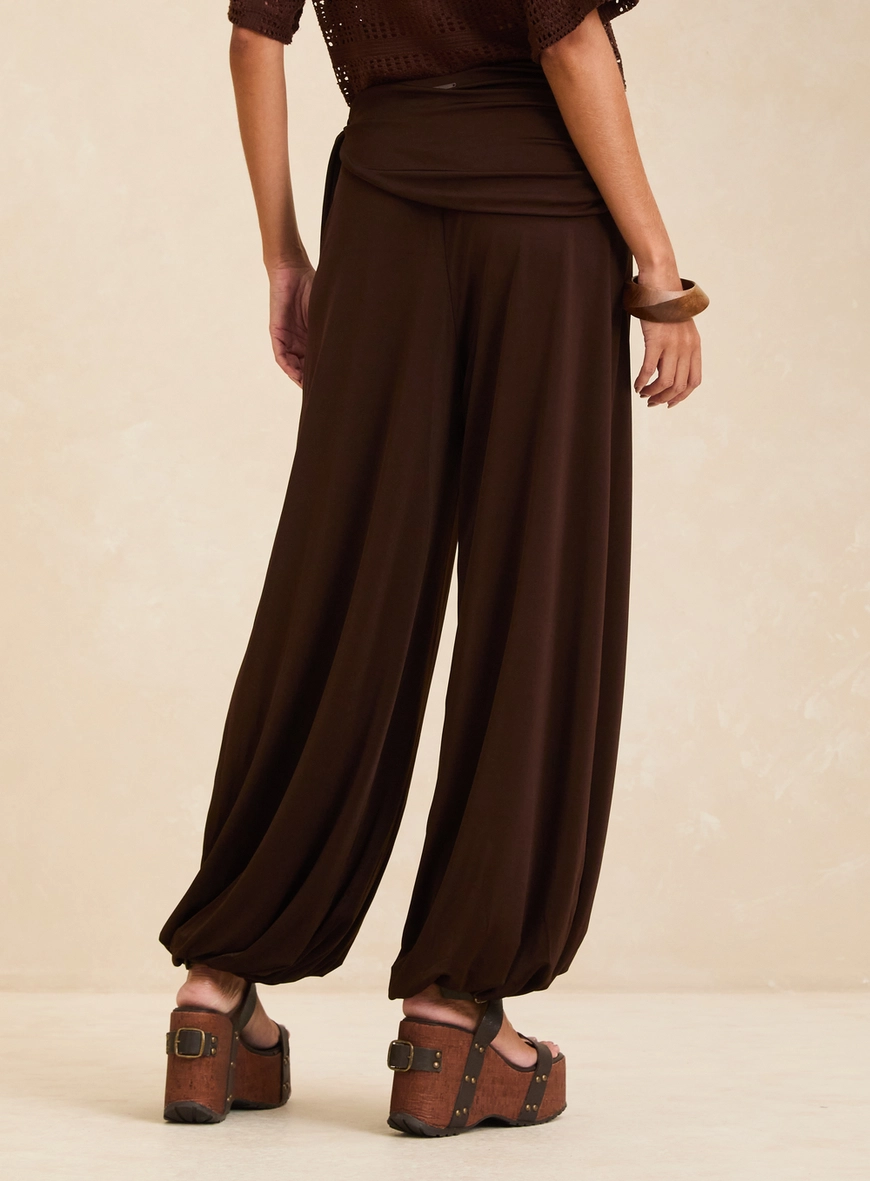 Calça Feminina Ballon Com Detalhe Marrom 2