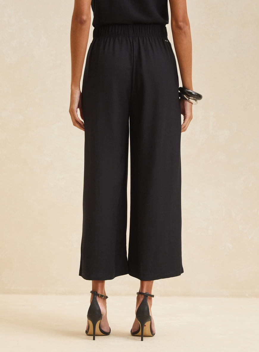 Calça Feminina Pantacourt Preto