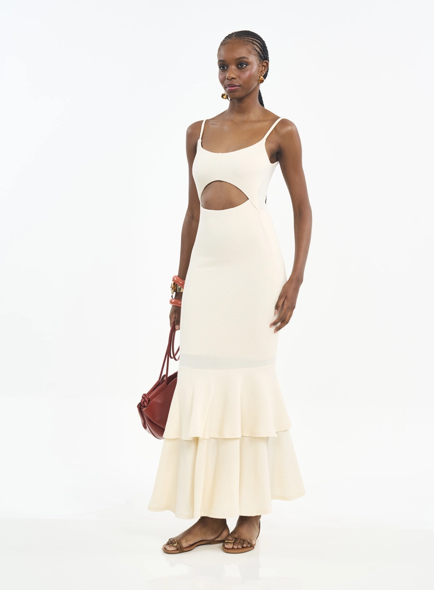 Vestido Longo Com Recorte E Babados