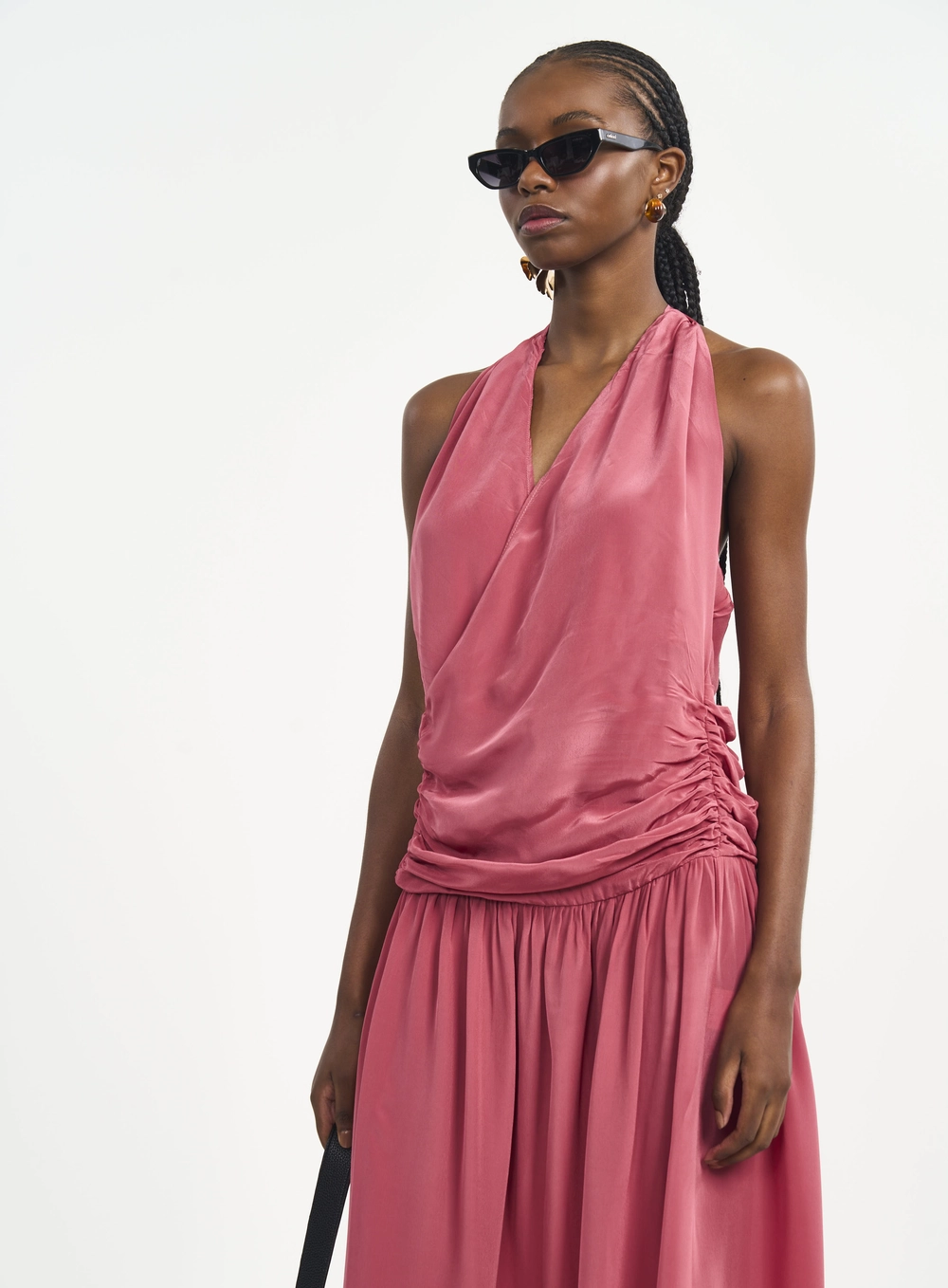 Vestido Frente Única Com Franzidos E Amarração Rosa