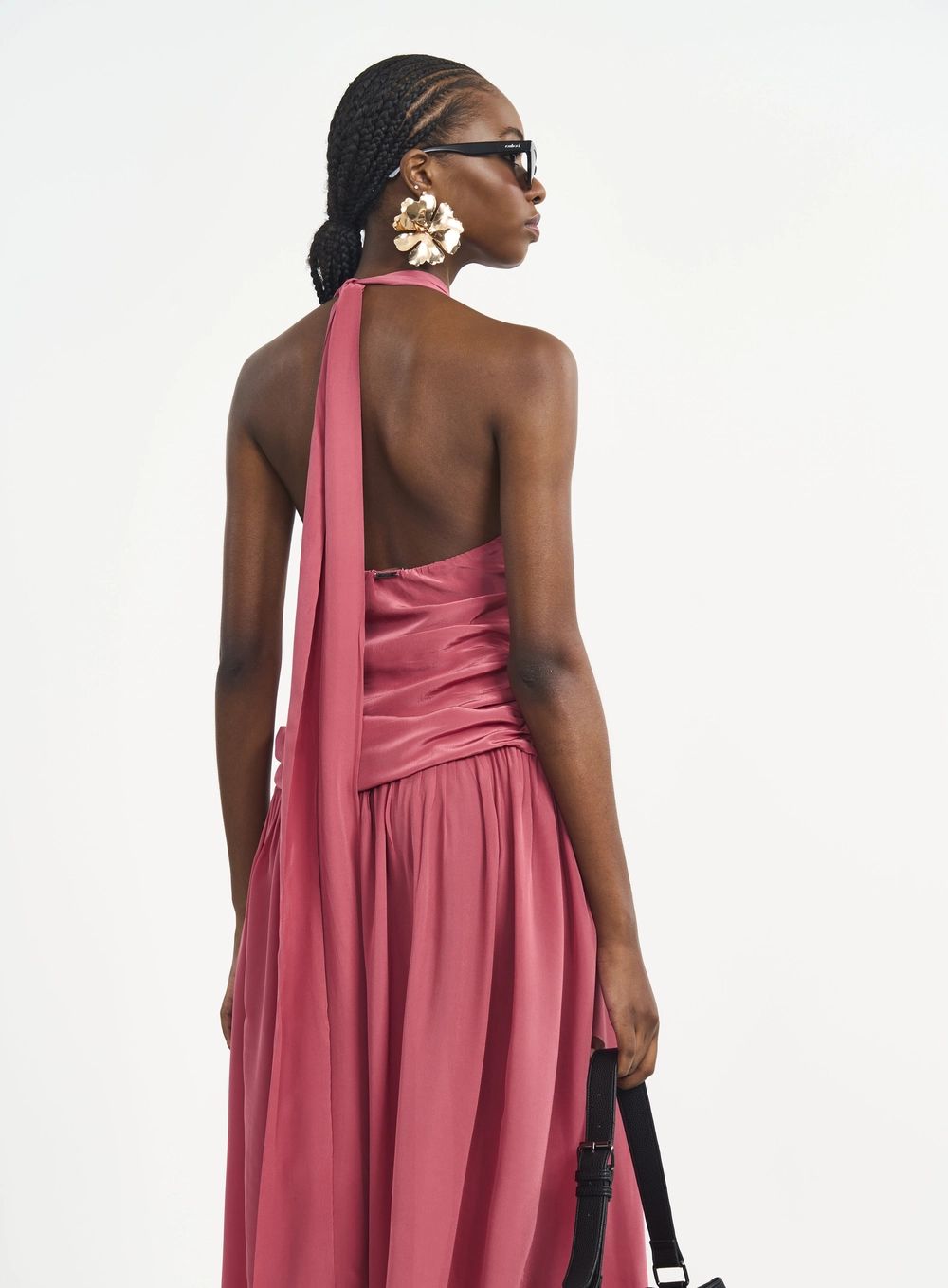 Vestido Frente Única Com Franzidos E Amarração Rosa