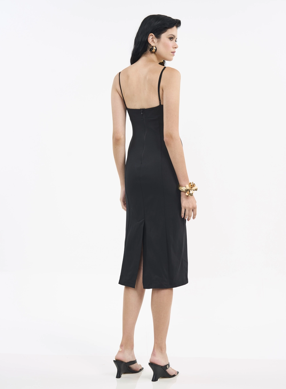 Vestido Midi Com Alças E Recorte Vazado Preto
