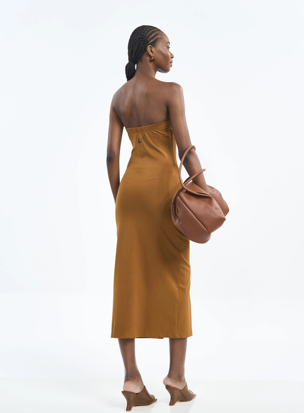 Vestido Midi Tomara Que Caia Com Botões E Fenda Marrom