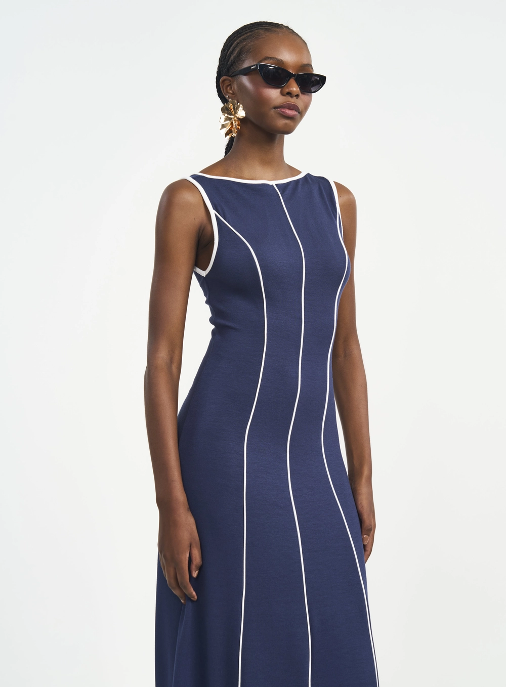 Vestido Midi Bicolor Com Debrum Contrastante Azul