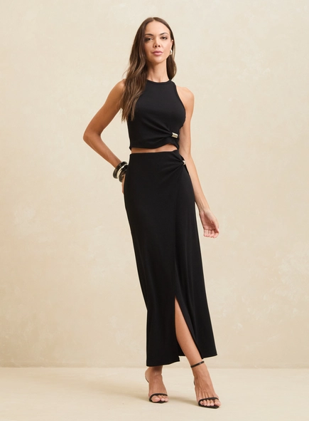 Saia Maxi Midi Com Fenda Com Detalhe Metal