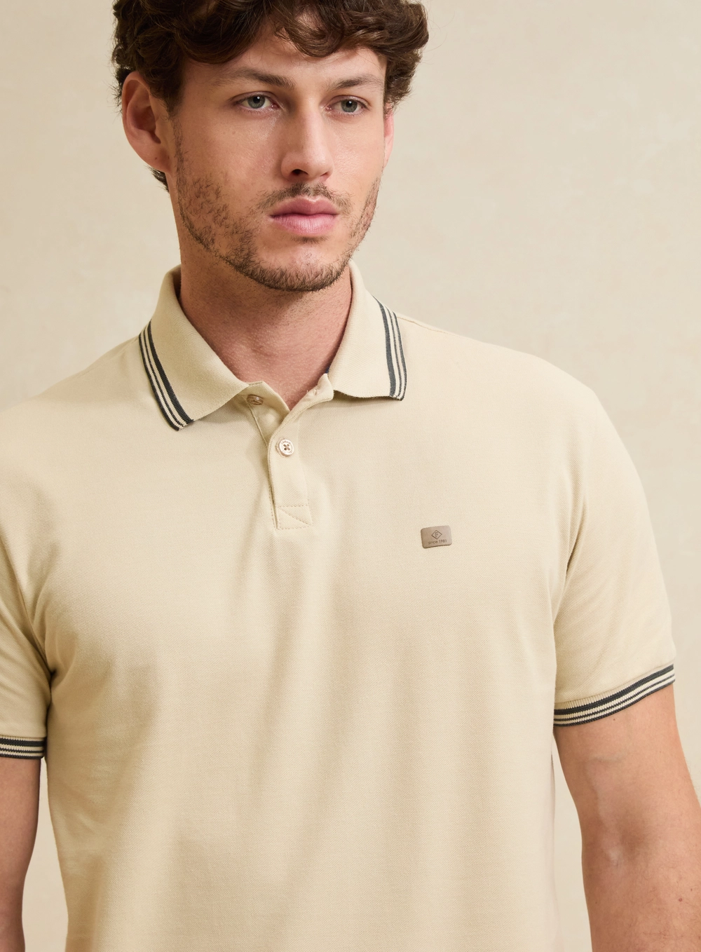 Polo Masculina Muscle Piquet Bege 4