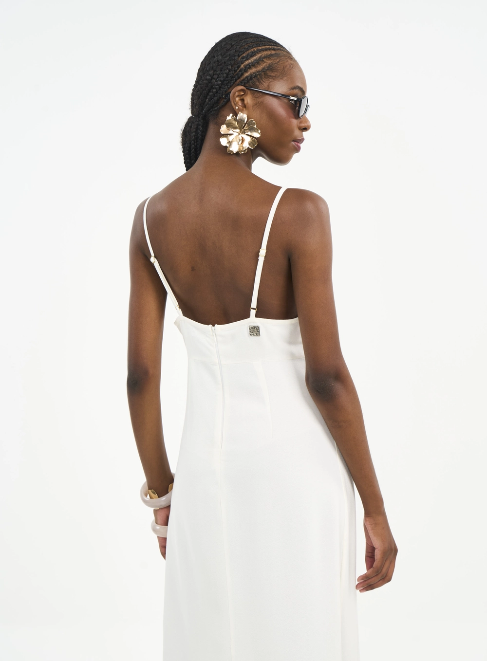 Vestido Longo Com Decote V E Fenda Off Shell