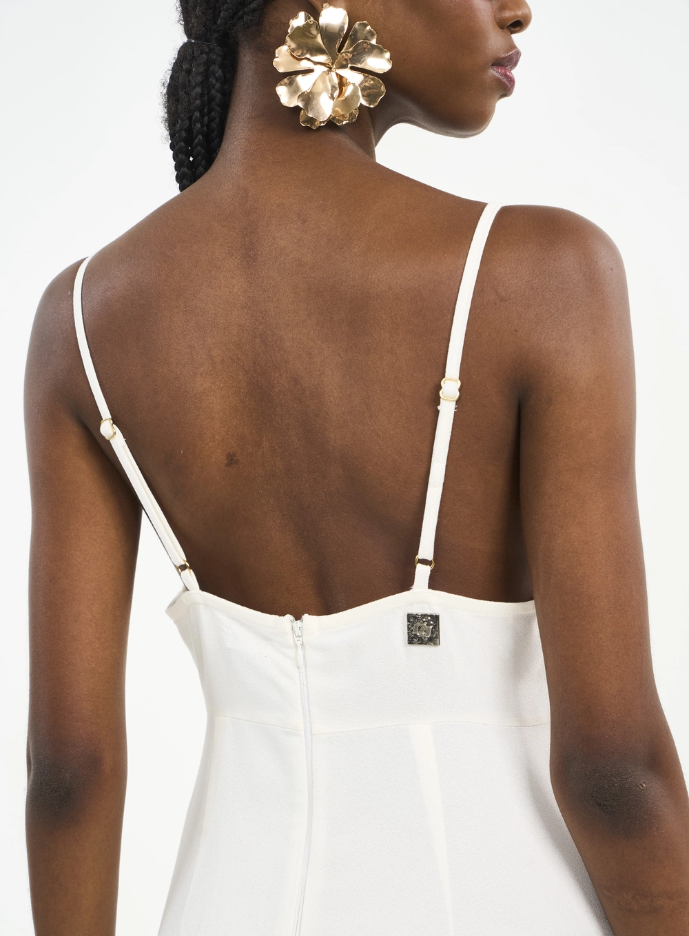 Vestido Longo Com Decote V E Fenda Off Shell