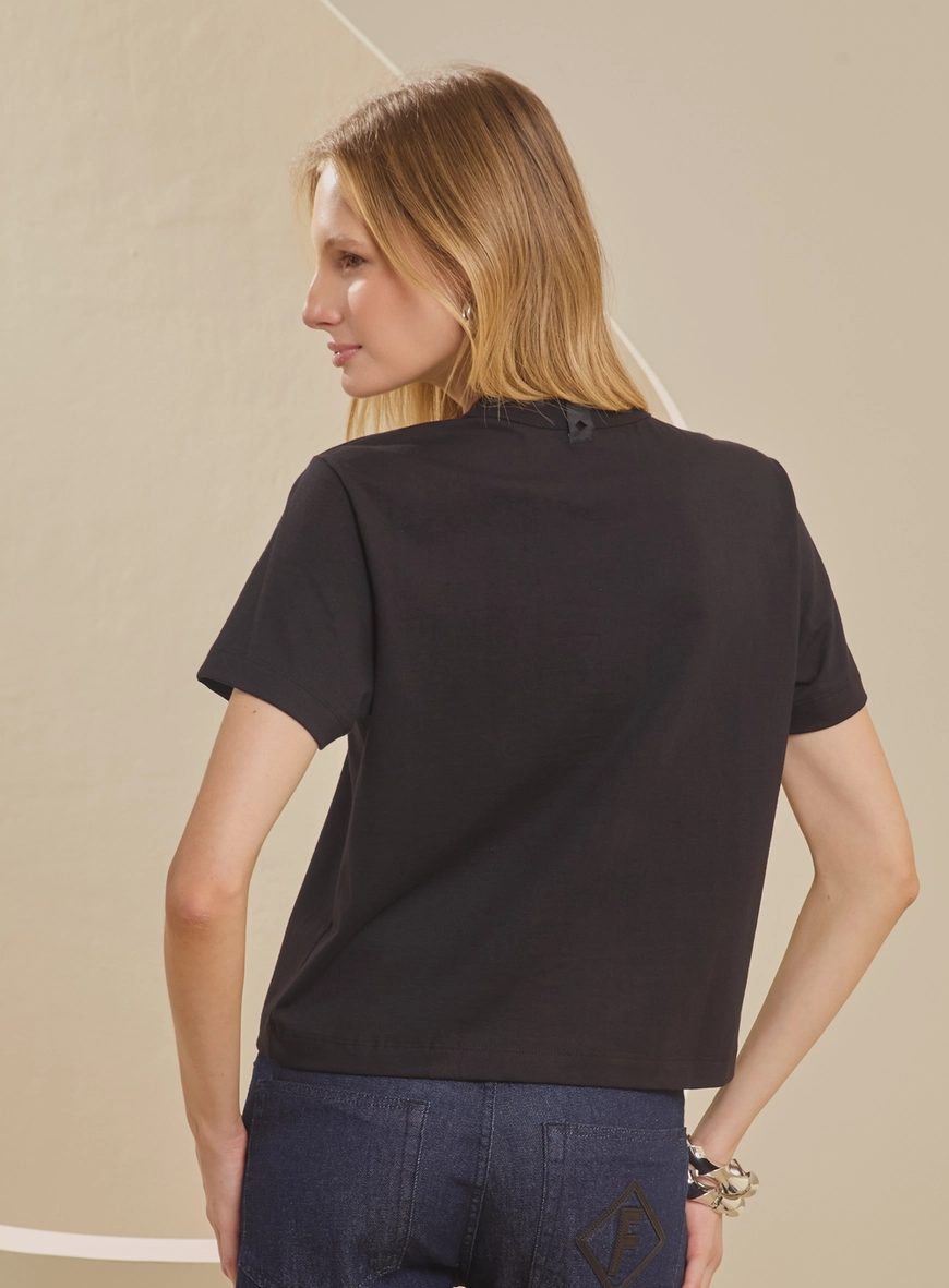 Camiseta Feminina Básica Preto 2