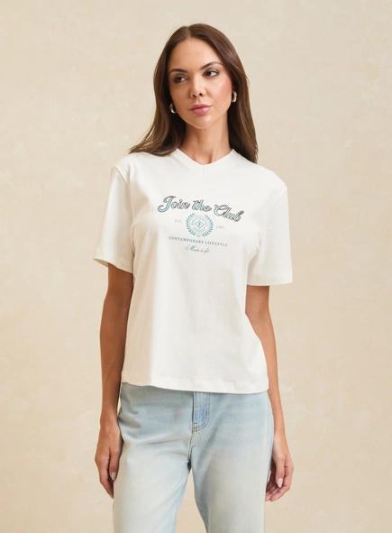 Camiseta Feminina Básica Com Bordado