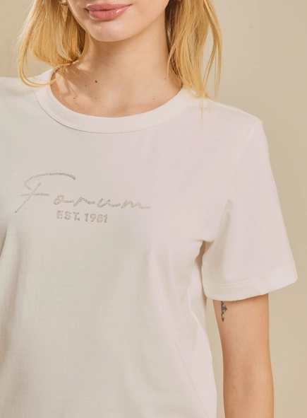 Camiseta Feminina Básica 1981