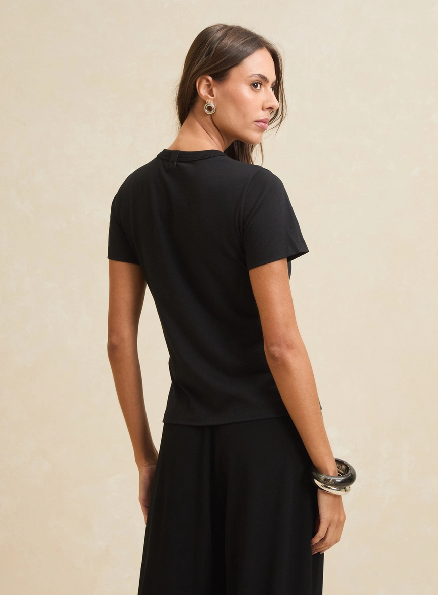 Camiseta Feminina Básica - Fran Preto 2