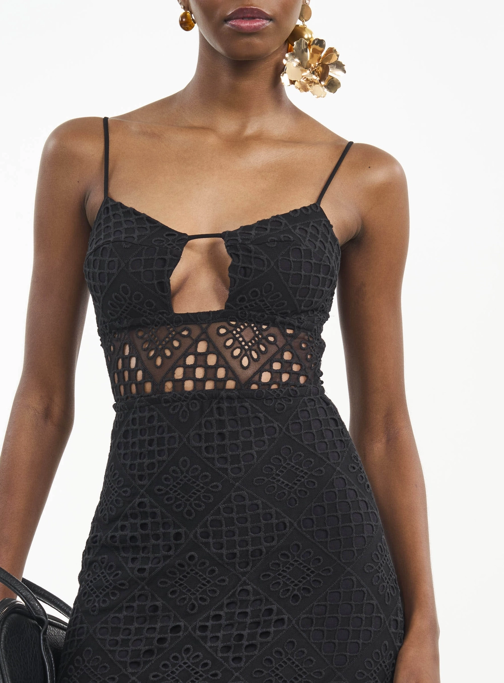 Vestido Midi Com Recorte E Renda Preto