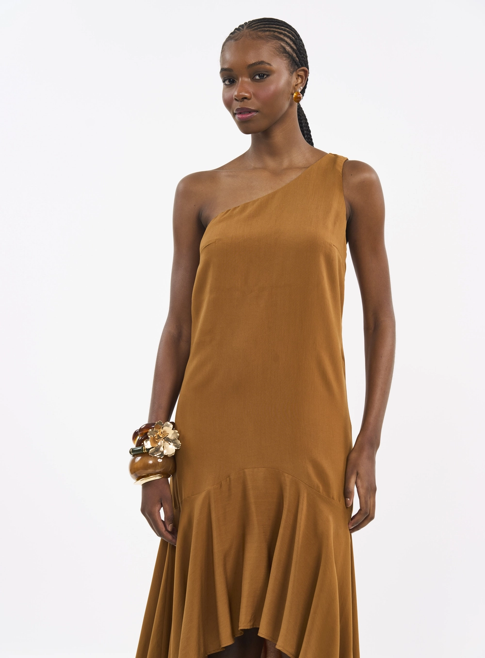 Vestido Midi Um Ombro Só Com Barra Assimétrica Marrom